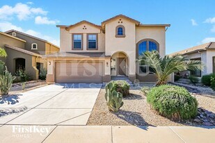 725 W Desert Basin Dr in San Tan Valley, AZ - Building Photo