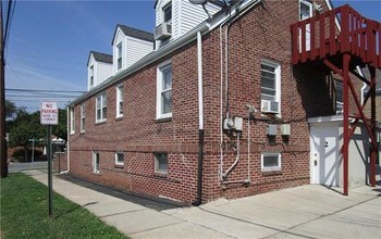82 Woodbridge Ave-Unit -3 in Highland Park, NJ - Foto de edificio - Building Photo