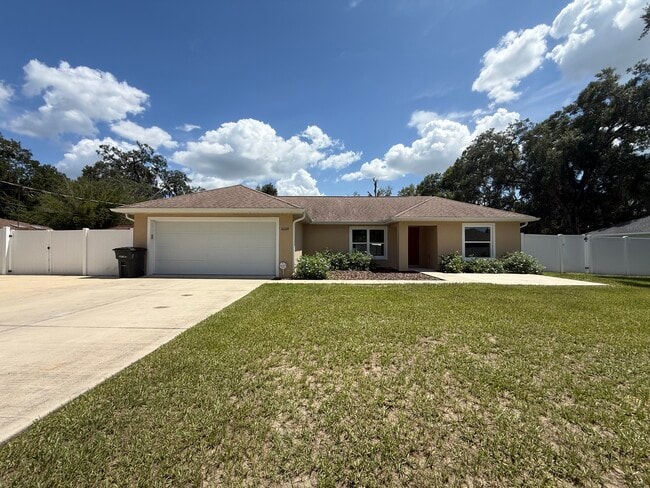 property at 10128 SE 138th Place Rd