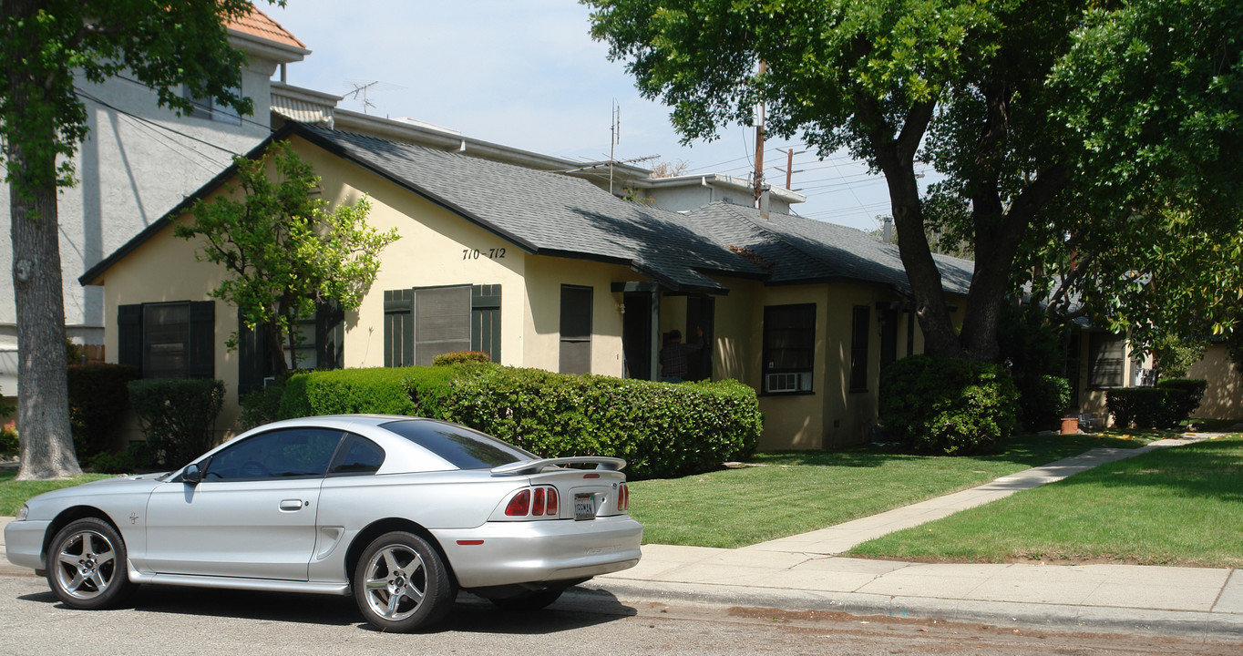 710 Park Ave in South Pasadena, CA - Building Photo