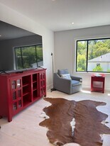 5255 O'Donnell Ln in Glen Ellen, CA - Building Photo