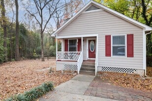 3521 Greywood Drive in Raleigh, NC - Building Photo