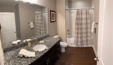 4735 Sharon Rd in Charlotte, NC - Building Photo - Building Photo