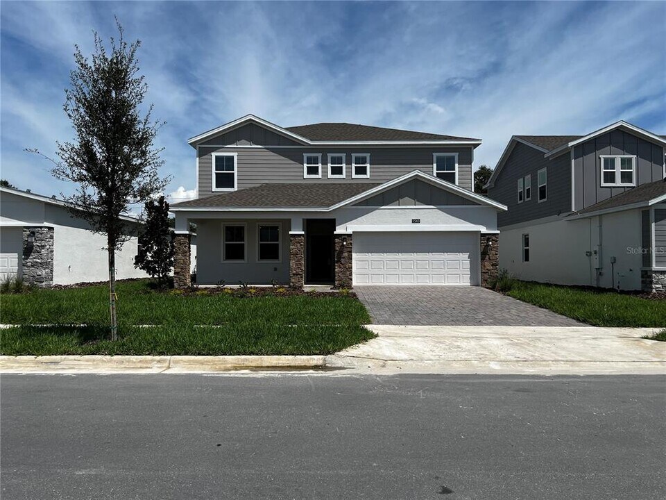 2263 Rider Rain Ln in Apopka, FL - Building Photo