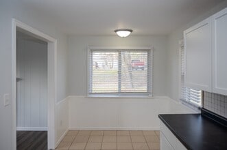 3244 Marion Rd SE in Rochester, MN - Building Photo - Building Photo