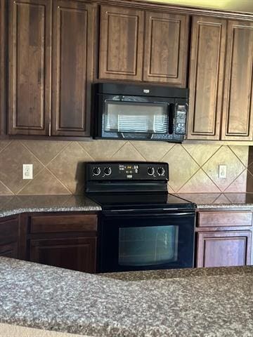 5017 Hidden Pond Dr in Frisco, TX - Foto de edificio - Building Photo