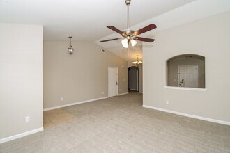 14 Camden Way in Fairburn, GA - Building Photo - Building Photo