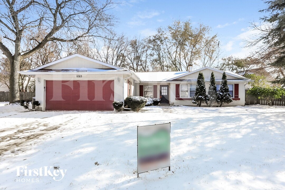 1083 Willow Ct in Aurora, IL - Building Photo