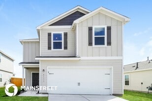 4111 Trail de Paris in New Braunfels, TX - Building Photo