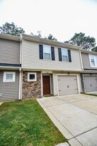 2518 Gardner Park Dr in Fayetteville, NC - Building Photo
