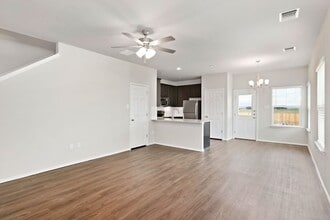 306 Caleb Ct in Schertz, TX - Building Photo - Building Photo