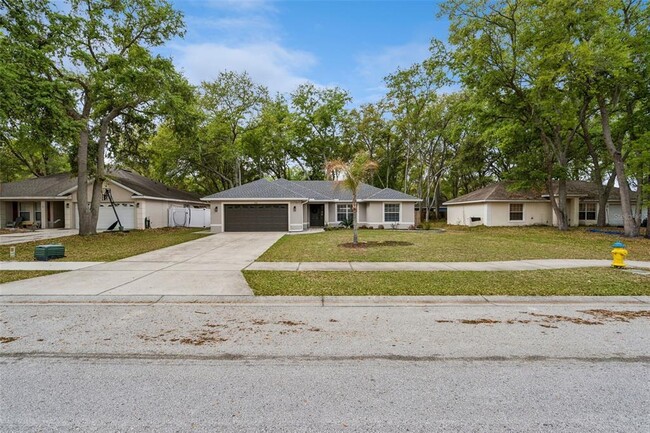 165 Quail Oaks Cir in Groveland, FL - Building Photo - Building Photo