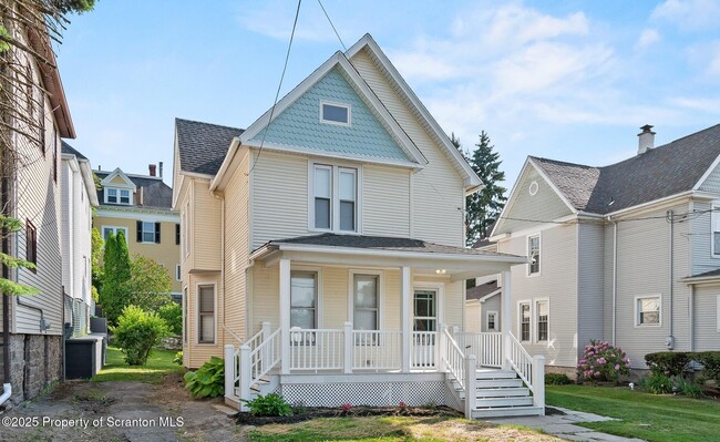 property at 724 Electric St