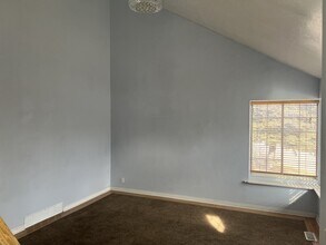 2211 Sierra Dr in Elko, NV - Building Photo - Building Photo