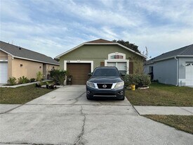 131 Gleason Cove in Sanford, FL - Building Photo