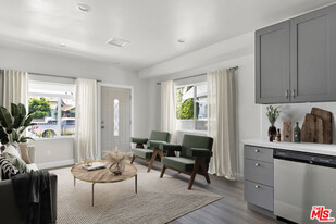 1509 W 50th St in Los Angeles, CA - Building Photo