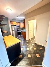 200 E 43rd St, Unit Berkeley condo in Kansas City, MO - Building Photo - Building Photo