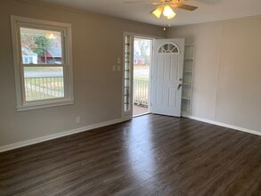 112 Polster Dr in Evansville, IN - Foto de edificio - Building Photo