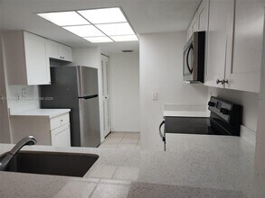 9288 W Atlantic Blvd in Coral Springs, FL - Building Photo - Building Photo