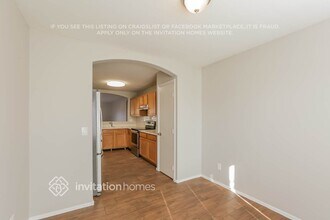 2430 W Darrel Rd in Phoenix, AZ - Foto de edificio - Building Photo