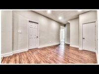 810 Brooks Ln photo'