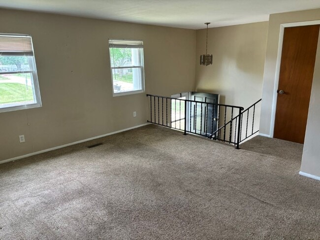 5806-5810 W Fairview Rd in Peoria, IL - Building Photo - Building Photo