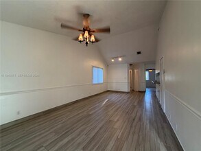 9123 SW 138th Pl in Miami, FL - Building Photo - Building Photo