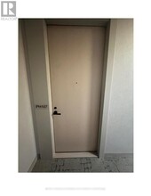 8 Interchange Wy in Vaughan, ON - Building Photo - Building Photo