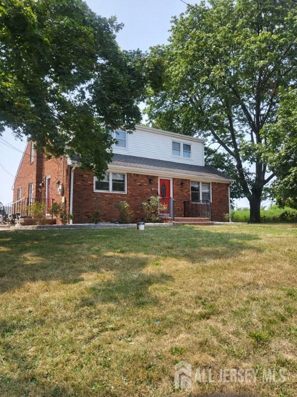 100 Main St in South Plainfield, NJ - Building Photo - Building Photo