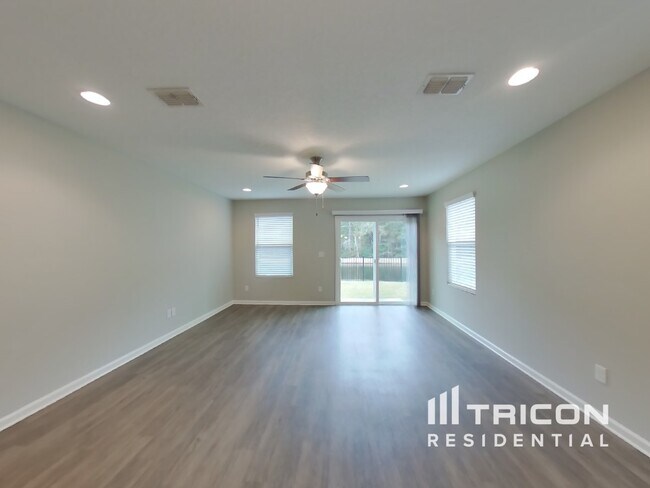 1312 Sarahs Landing Dr in Jacksonville, FL - Building Photo - Building Photo