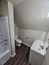 410 N 2nd St in Knoxville, IA - Building Photo - Building Photo