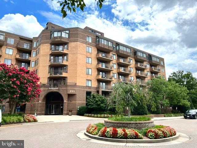 property at 2111 Wisconsin Ave NW