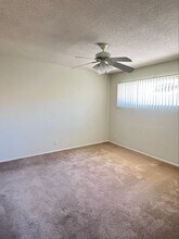 7832 W Manchester Ave in Los Angeles, CA - Building Photo - Building Photo