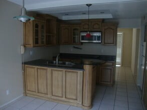 1644 Lomaland Dr, Unit Casa del Sol in El Paso, TX - Building Photo - Building Photo