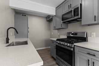 8101 Larson Ave in Garden Grove, CA - Building Photo - Building Photo