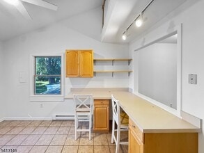 964 NJ-173 in Bloomsbury, NJ - Building Photo - Building Photo