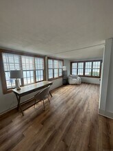 29 Soundview Dr in Westport, CT - Foto de edificio - Building Photo