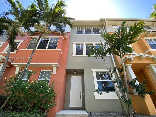 770 Millbrae Ct in West Palm Beach, FL - Building Photo - Building Photo