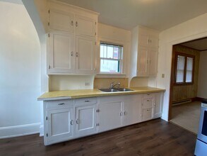 1445 S University Dr in Fargo, ND - Building Photo - Building Photo