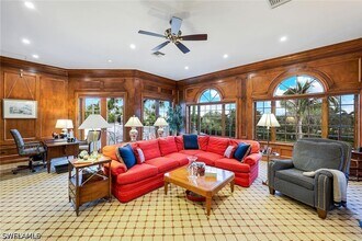 27710 Marina Isle Ct in Bonita Springs, FL - Foto de edificio - Building Photo