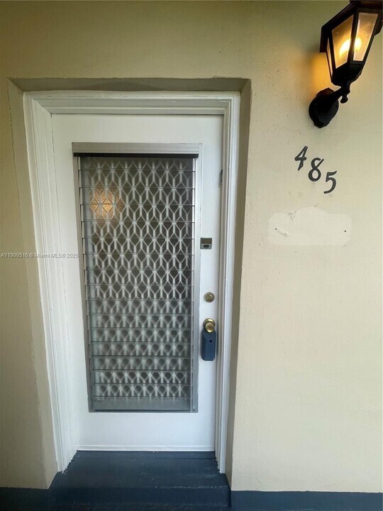 485 Flanders K in Delray Beach, FL - Building Photo