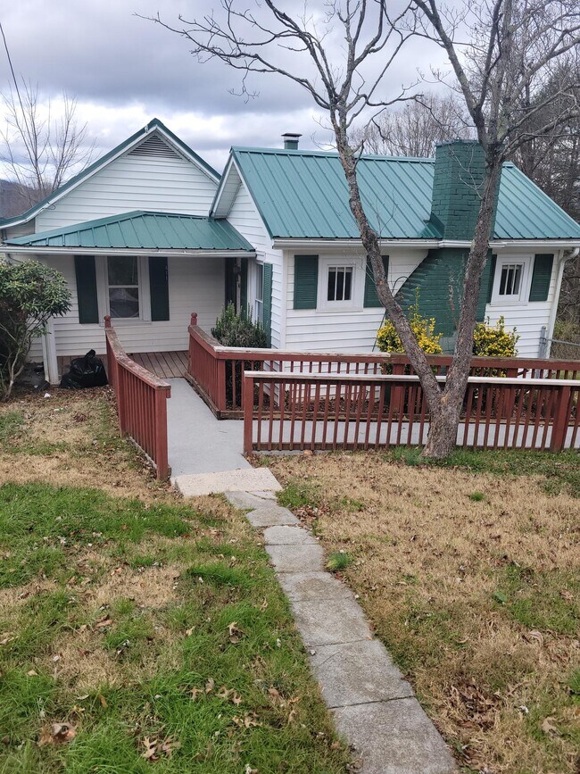 411 E I St Rentals in Elizabethton, TN
