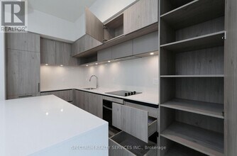2-922 Steckley House Ln in Richmond Hill, ON - Building Photo - Building Photo