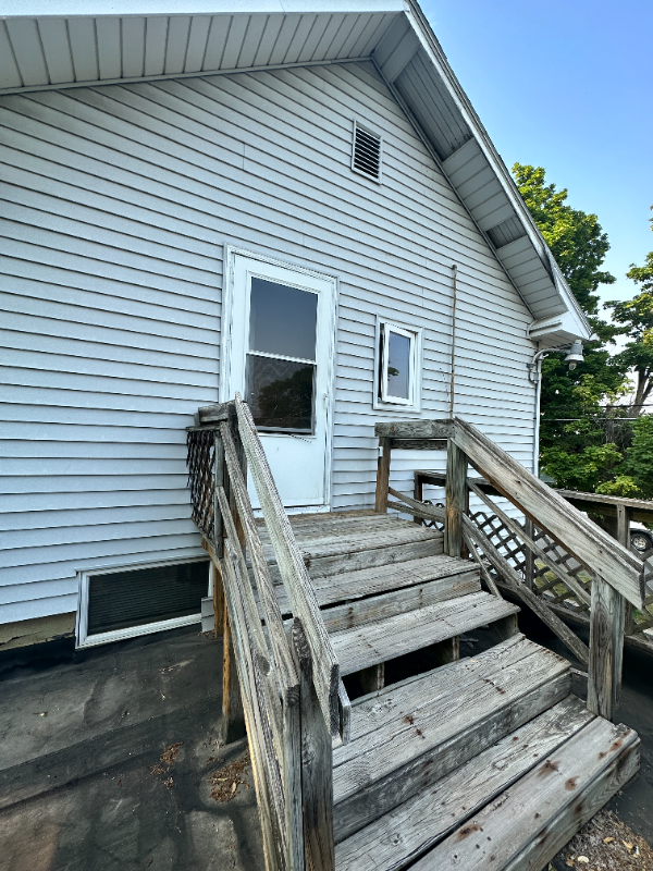 property at 4013 Caroline Ave