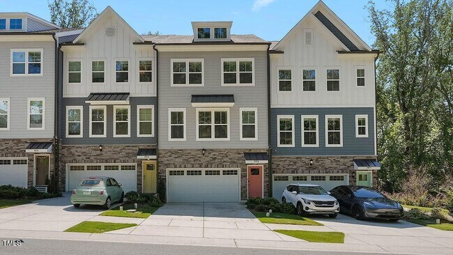 property at 2075 Eva Pearl Dr