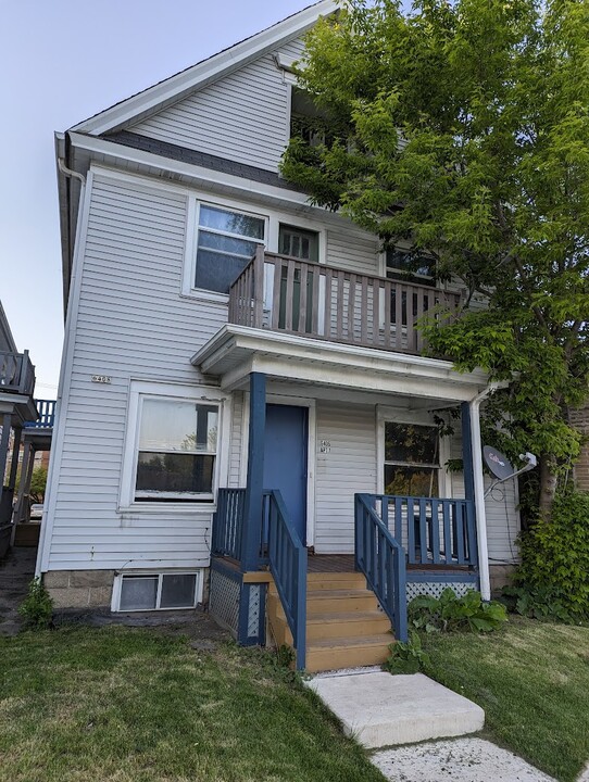 6408 W National Ave, Unit #4 Rear Upper in West Allis, WI - Foto de edificio