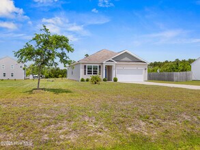 290 Norris Landing Rd in Peletier, NC - Building Photo - Building Photo