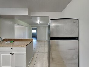 5930 12th St S in St. Petersburg, FL - Building Photo - Building Photo