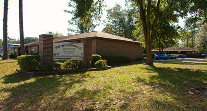 Pine Tree Apartments in Hilliard, FL - Building Photo - Building Photo