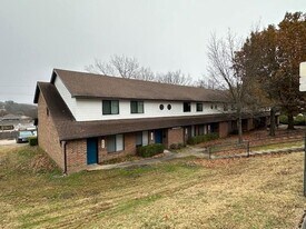 776 N Storer Ave in Fayetteville, AR - Building Photo